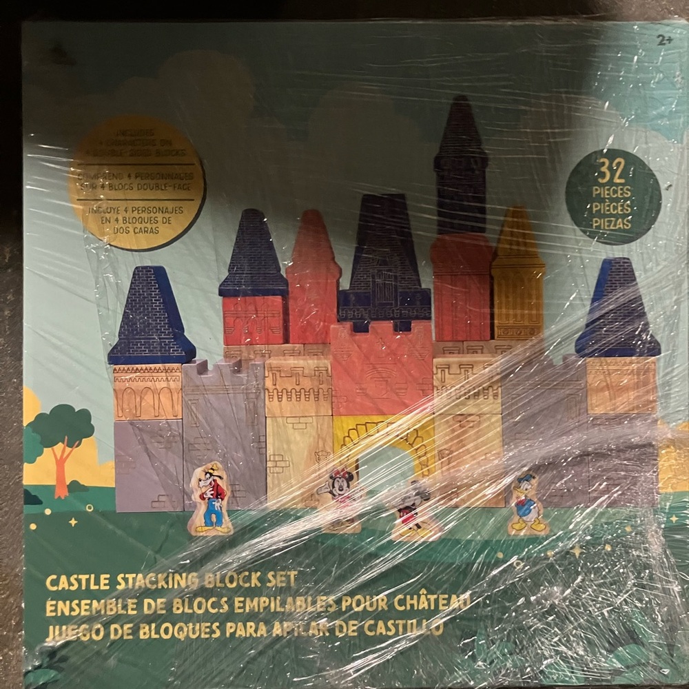 Walt Disney world 50th anniversary CASTLE STACKING BLOCK SET New in box
